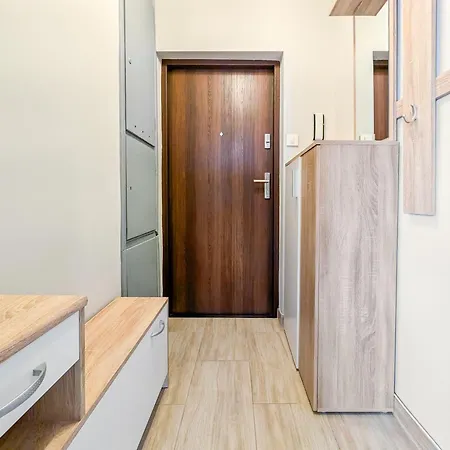 Lubuska Comfy Wooden By Bookinghost Apartment *